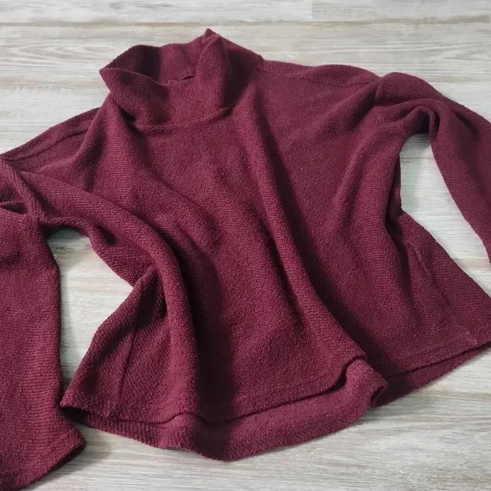 BR Nubby Oversized Turtleneck Sweater